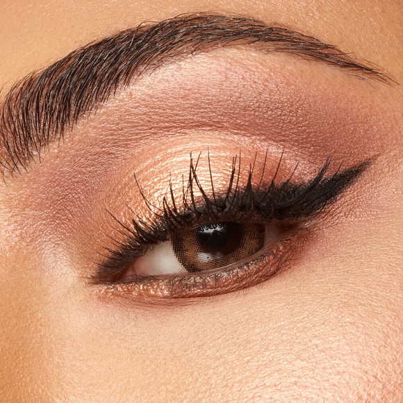 Huda Beauty Medium Nude Obsessions Eyeshadow Palette - Picture 3 of 11